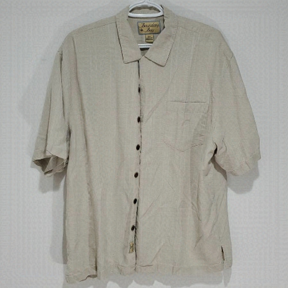 Boundary Bay large silk button down short sleeve shirt - Picture 1 of 6